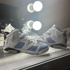 Nike air Jordan’s - 6 retro UNC
